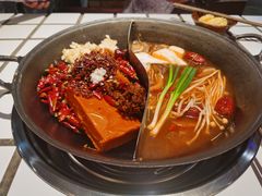-贰回巷火锅馆(钟楼店)