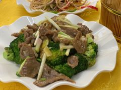 西兰花炒牛肉-肥姐美食(同福中路店)