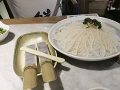 -尚尚仙·酸汤猪手·猪肚鸡火锅(华联万柳购物中心店)
