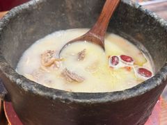 墨脱石锅鸡-敏珠拉姆藏餐·南京厨房(富春江东街店)