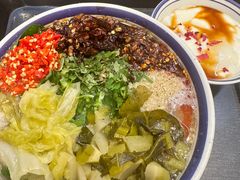 -云阿蛮云南生烫牛肉米线(奉贤路店)