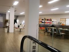 -深圳锦龙奥迪4S店(前海店)