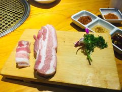 -唯成•韩国炭火烤肉 유성고기