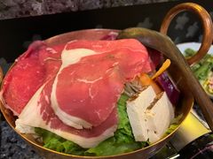 -鲔吞·和牛寿喜烧(闵行区绿瘦酒店)