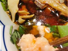 -董眼镜火锅(洪崖洞总店)