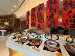 -元一希尔顿酒店·鲜切牛肉火锅禅自助餐厅