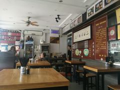 大堂-裕兴记·三虾面(西北街总店)