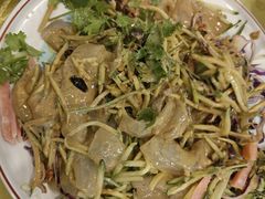 -鑫渔港海鲜本地菜·山海关浑锅(东戴河店)