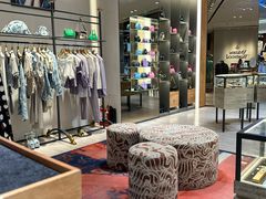 -Vivienne Westwood(上海来福士广场店)