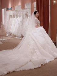 -派丽莫Pellimo原创设计婚纱品牌