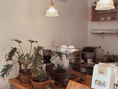 -In Cafe隐食研室