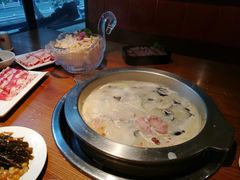 -佬土鹅肠火锅(解放路店)