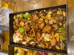 -老东镇啤酒屋海鲜加工·蒸汽海鲜·海鲜烧烤(台东店)