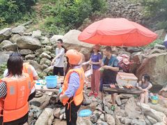 -雅鲁激流探险漂流