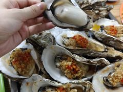 -蚝哥花姐湛江烤生蚝(美丽湾市场店)