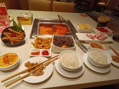 -海底捞火锅鲜切牛肉主题店(长寿路店)
