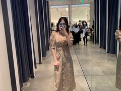-URBAN REVIVO(上海中庚漫游城店)