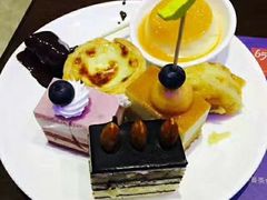 -荣誉国际酒店-云顶旋转餐厅