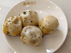 -老西白点心店