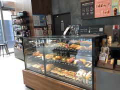 面包甜点陈列柜-星巴克(凯德晶萃店)