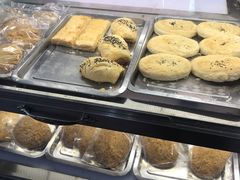 面包柜-琼海·狮椰美食楼