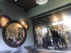 -莓园冰淇淋店