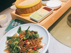 香葱拌鱼皮-北院·果木烤鸭·25年东北菜(创意产业园店)