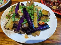 -柴窝堡22号辣子鸡·传承新疆菜