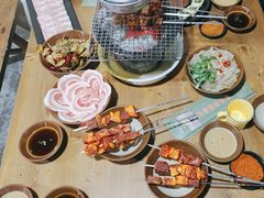 -喝丢一只鞋·东北烤肉·烧烤·铜火锅(江宁店)