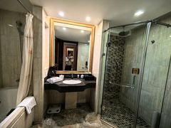 -山东大学学府大酒店(千佛山地铁站店)