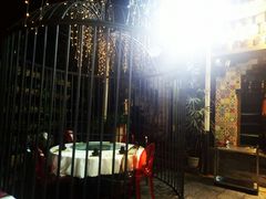 -刘姐啤酒鱼民族演艺餐厅(西街总店)