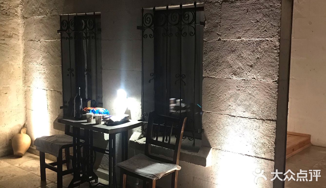 他只是有民居做旧改建出来的样子