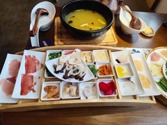 -芸南道·过桥米线(昆明老街旗舰店)