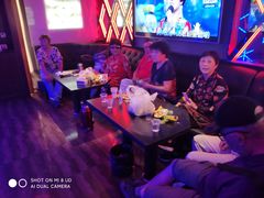 -环球梦主题KTV(曲阳生活购物中心店)