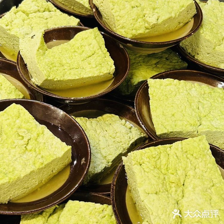 姐妹们！我在观音桥发现一家性价比逆天的火锅！