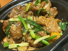 沙姜啫牛肉煲-老坑记·香港经典粤菜馆