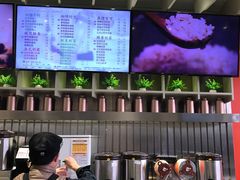 -CoCo都可(湖滨银泰店B区店)