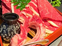 -铭牛烧肉·和牛海鲜自助(高新月牙湖店)