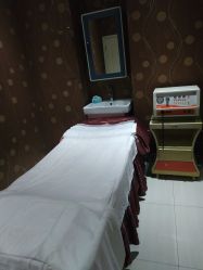 -成都伊贝丝美容美胸SPA会所