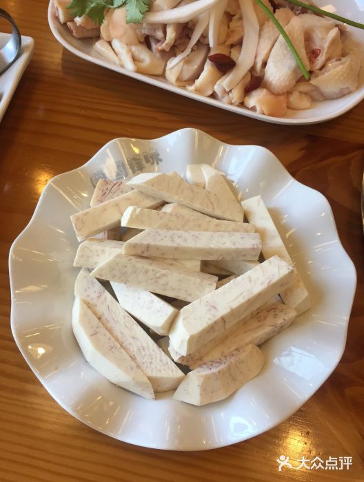 南国锋味椰子鸡(瀚海店)海南野生香芋图片