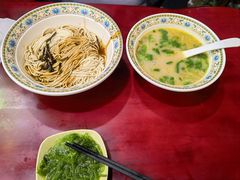 -金杨拉面王小吃面馆·牛三宝面·红烧牛肉粉