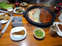 -火云天重庆火锅自助(中山路店)