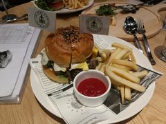 -LO CALCOW卡路力轻食主义餐厅(陆家嘴店)