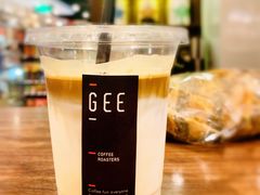 冰拿铁-Gee Coffee Roasters (万象城店)