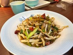 -魏铭鱼头捞饭(晋阳路店)