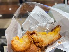 -HOT CRUSH趁热集合·现烤面包(环球港店)