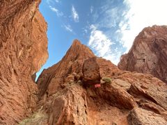 -天山神秘大峡谷