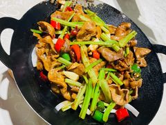 干锅肥肠-尚府一品·烤鸭·新京菜(圆明园店)