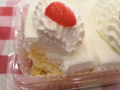 -红宝石·鲜奶小方·海派西点房(南丹店)