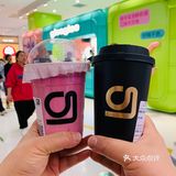淡淡的茶饮，明艳的风格